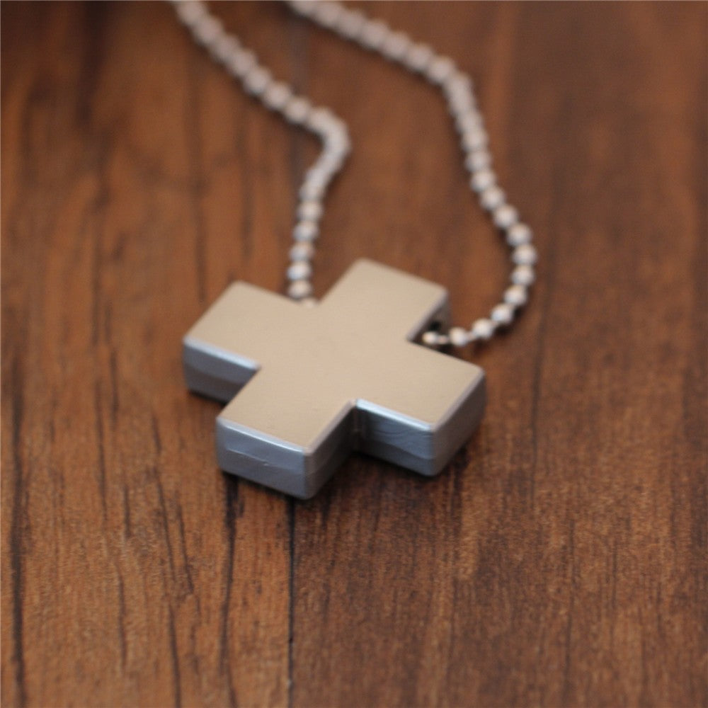 『Evangelion』Misato Cross Necklace