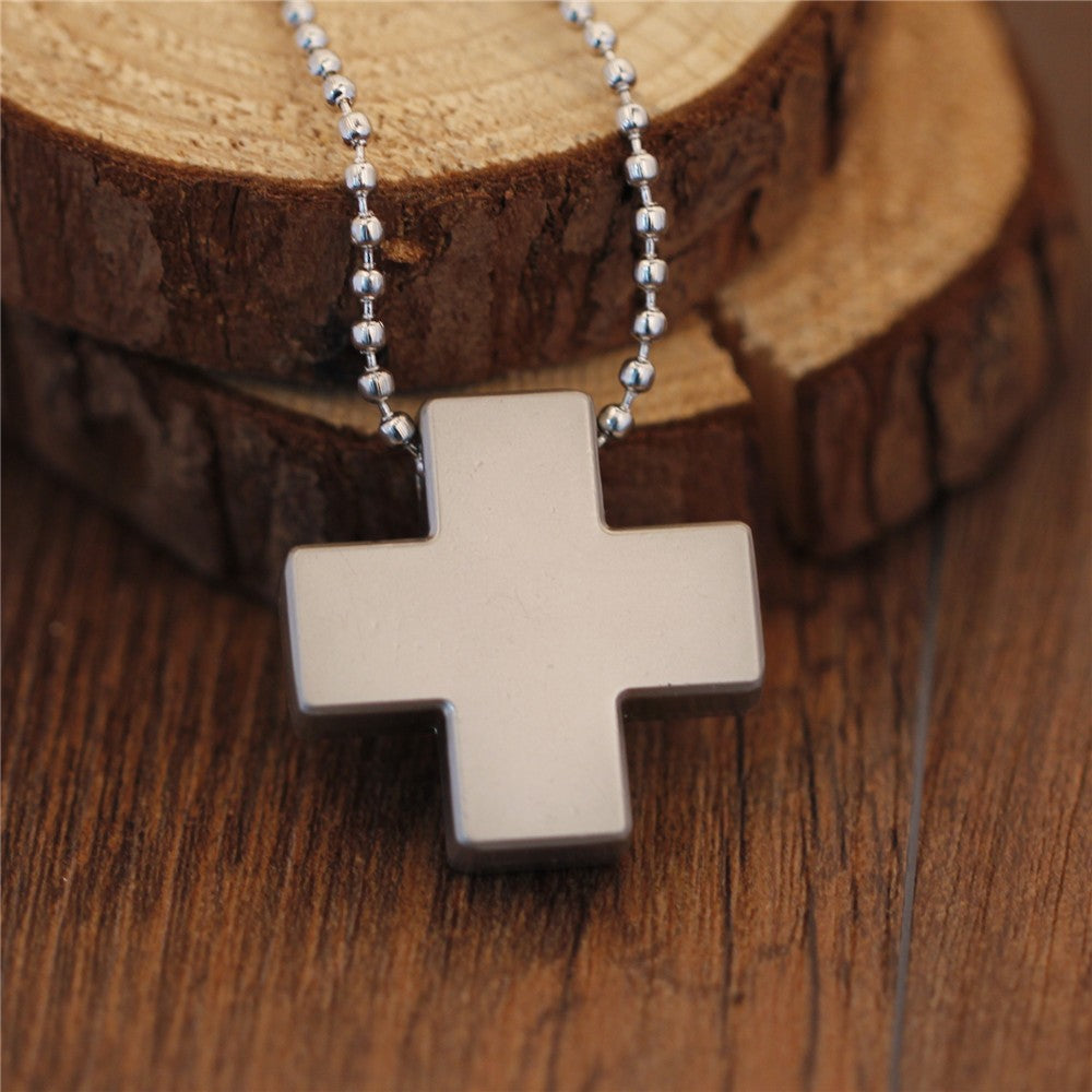 『Evangelion』Misato Cross Necklace