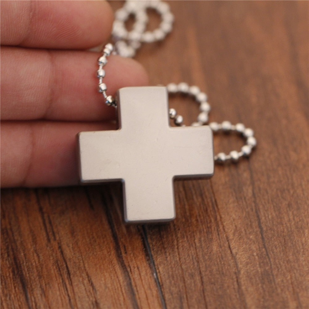 『Evangelion』Misato Cross Necklace
